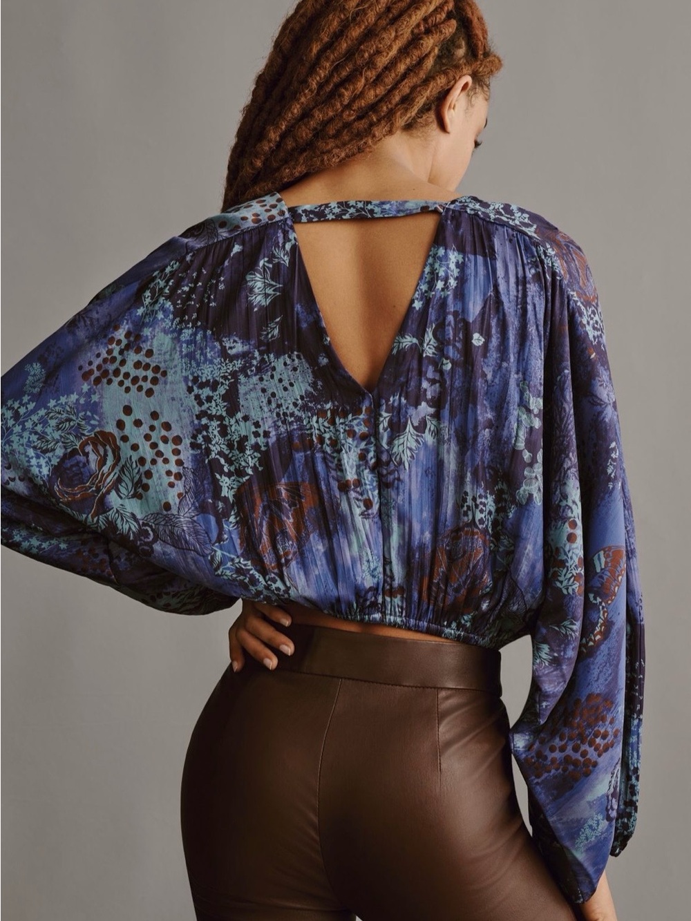 Anthropologie  Floral Batwing V-Neck Women's Top
